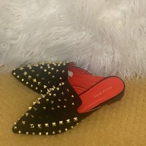 Stylish flat mules